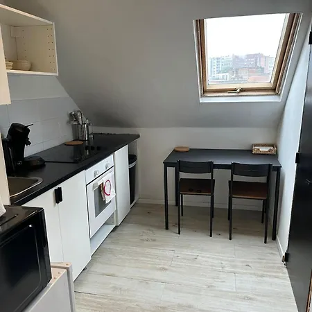 Immeuble Au Coeur De Bruxelles : Vivez L'Experience Unique De La Rue Verbist Exterior photo