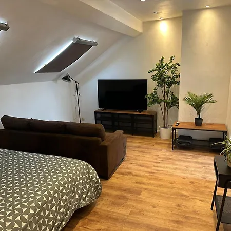 Immeuble Au Coeur De Bruxelles : Vivez L'Experience Unique De La Rue Verbist Exterior photo