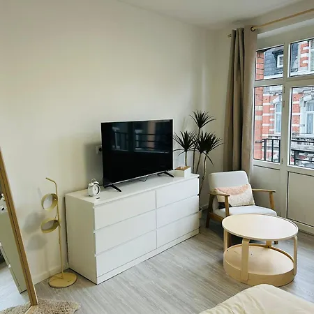 Immeuble Au Coeur De Bruxelles : Vivez L'Experience Unique De La Rue Verbist Exterior photo