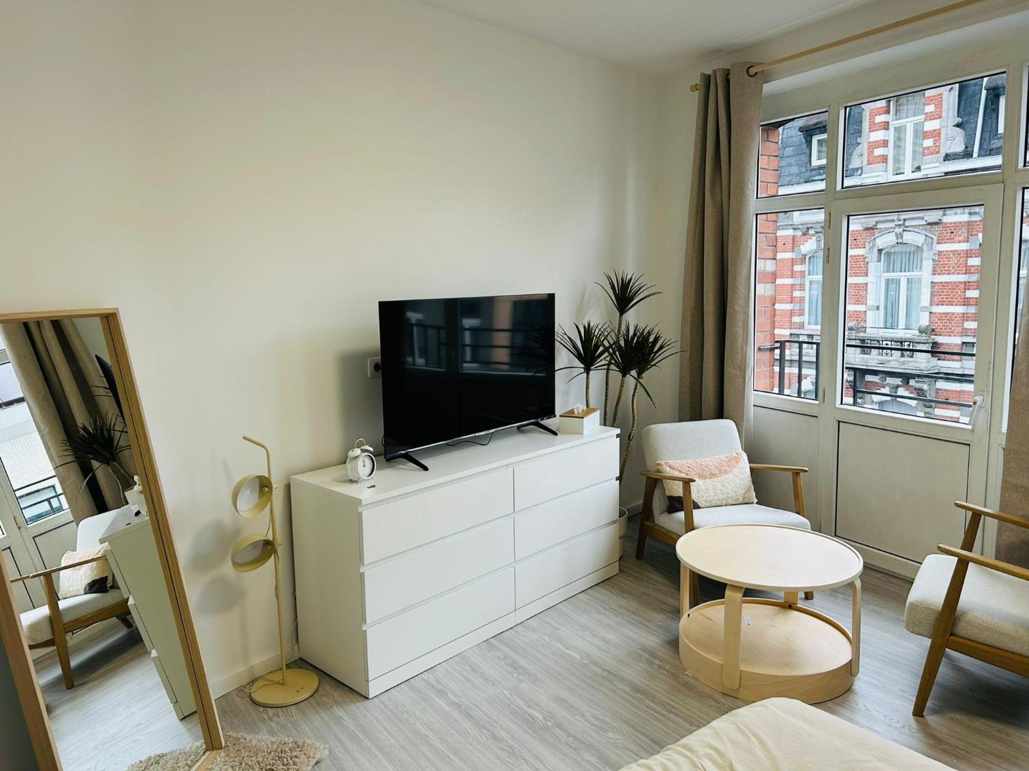 Immeuble Au Coeur De : Vivez L'experience Unique De La Rue Verbist Apartment Brussels