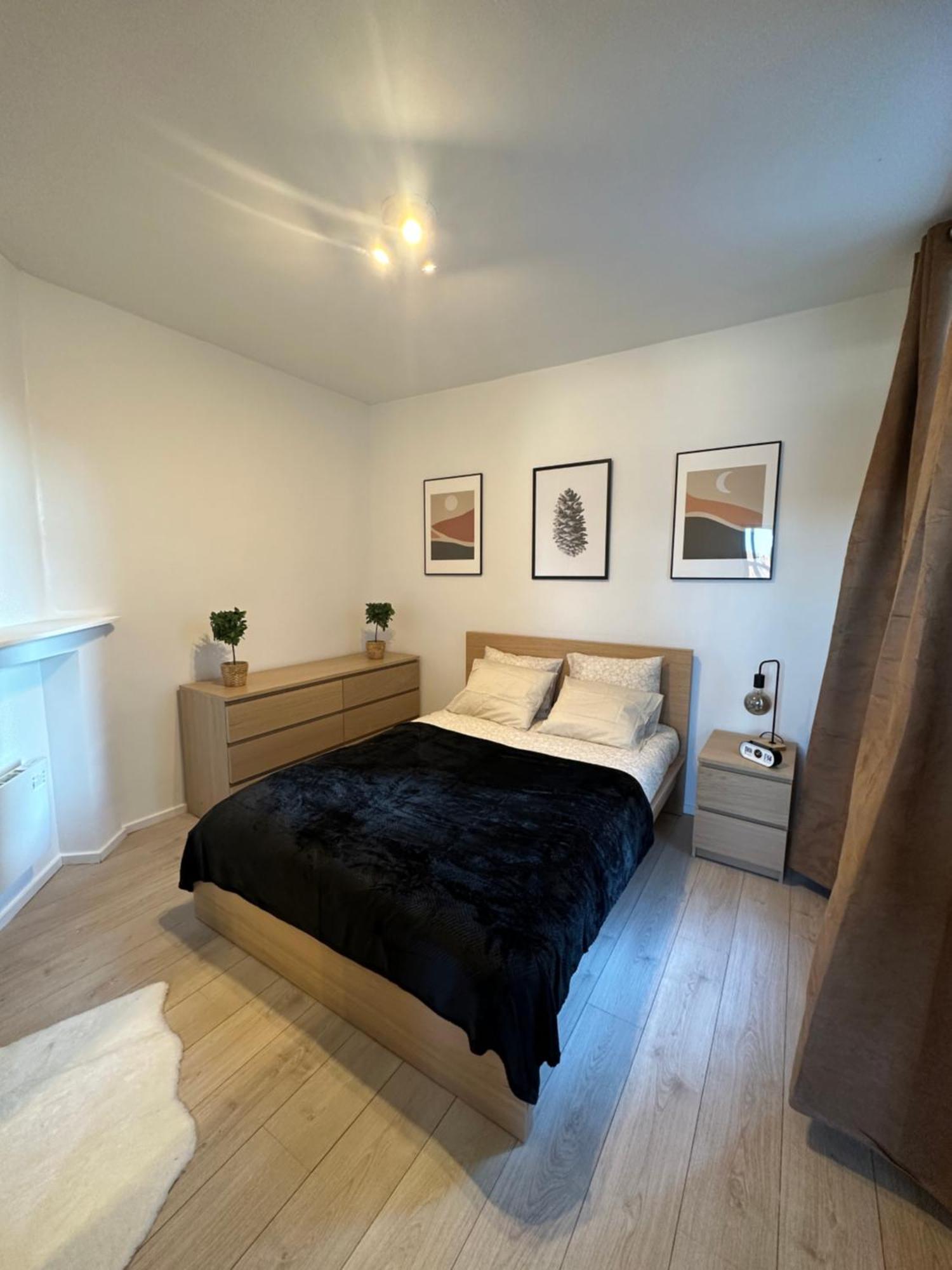 Apartment Immeuble Au Coeur De : Vivez L'experience Unique De La Rue Verbist Brussels